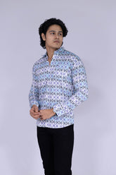 Horizontal pattern printed shirt in blue & white